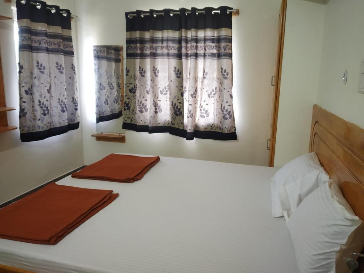 Thirumala Inn เยลาคีรี ภายนอก รูปภาพ