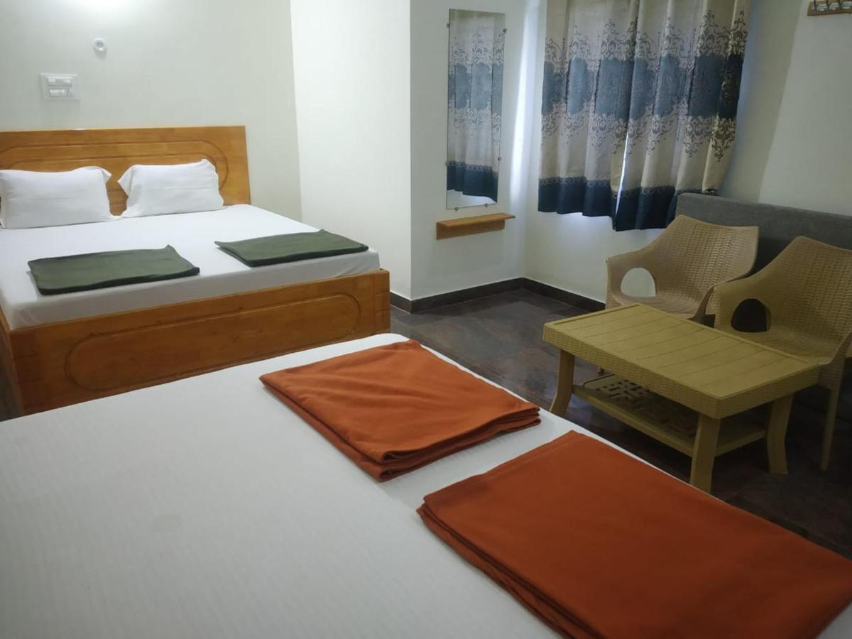 Thirumala Inn เยลาคีรี ภายนอก รูปภาพ