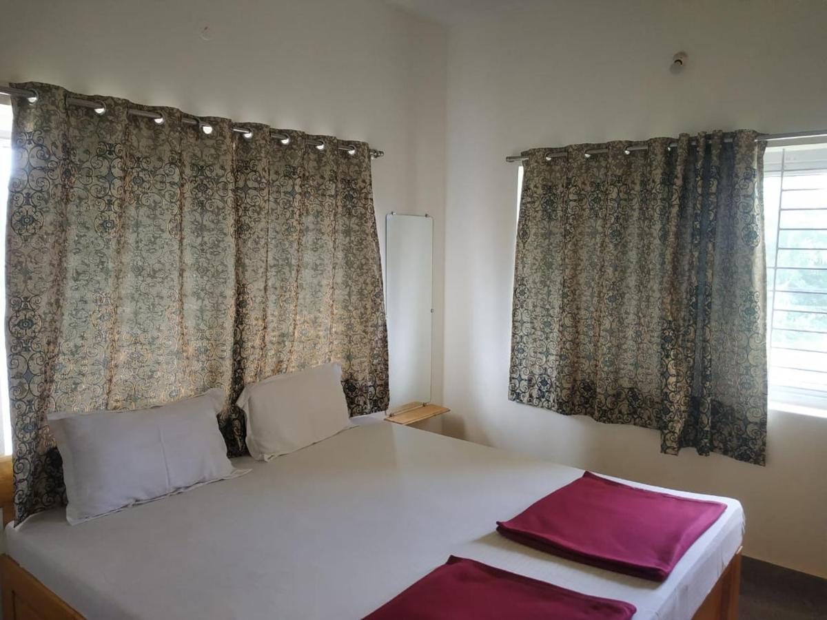 Thirumala Inn เยลาคีรี ภายนอก รูปภาพ