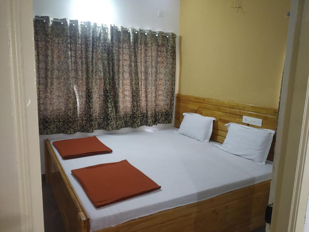 Thirumala Inn เยลาคีรี ภายนอก รูปภาพ