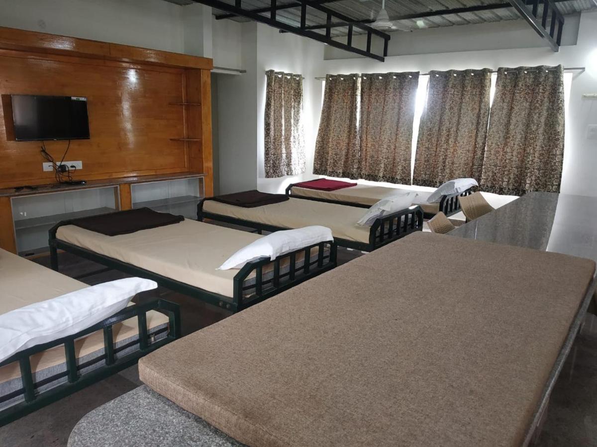 Thirumala Inn เยลาคีรี ภายนอก รูปภาพ